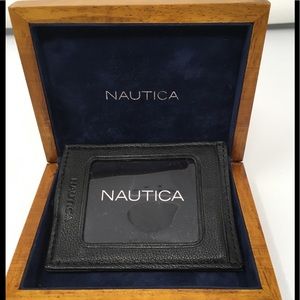 Men’s credit card holder by Natica  in wooden box